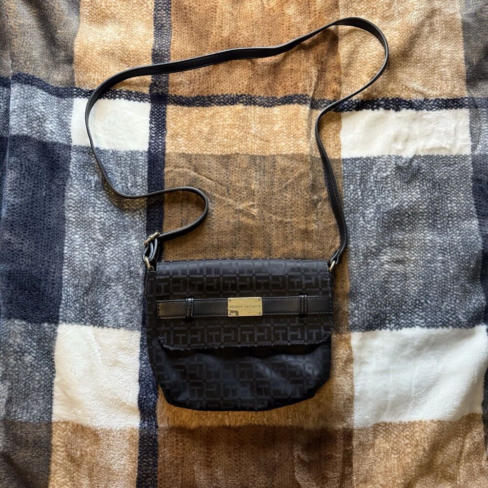TOMMY HILFIGER Front Flap Crossbody Handbag Black with Logo - Picture 4 of 4